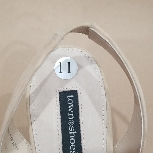 Sand Sling Back Heels - Picture 2 of 2